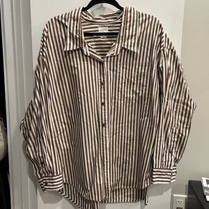 Aritzia Women’s Striped Cotton Button-Down Shirt